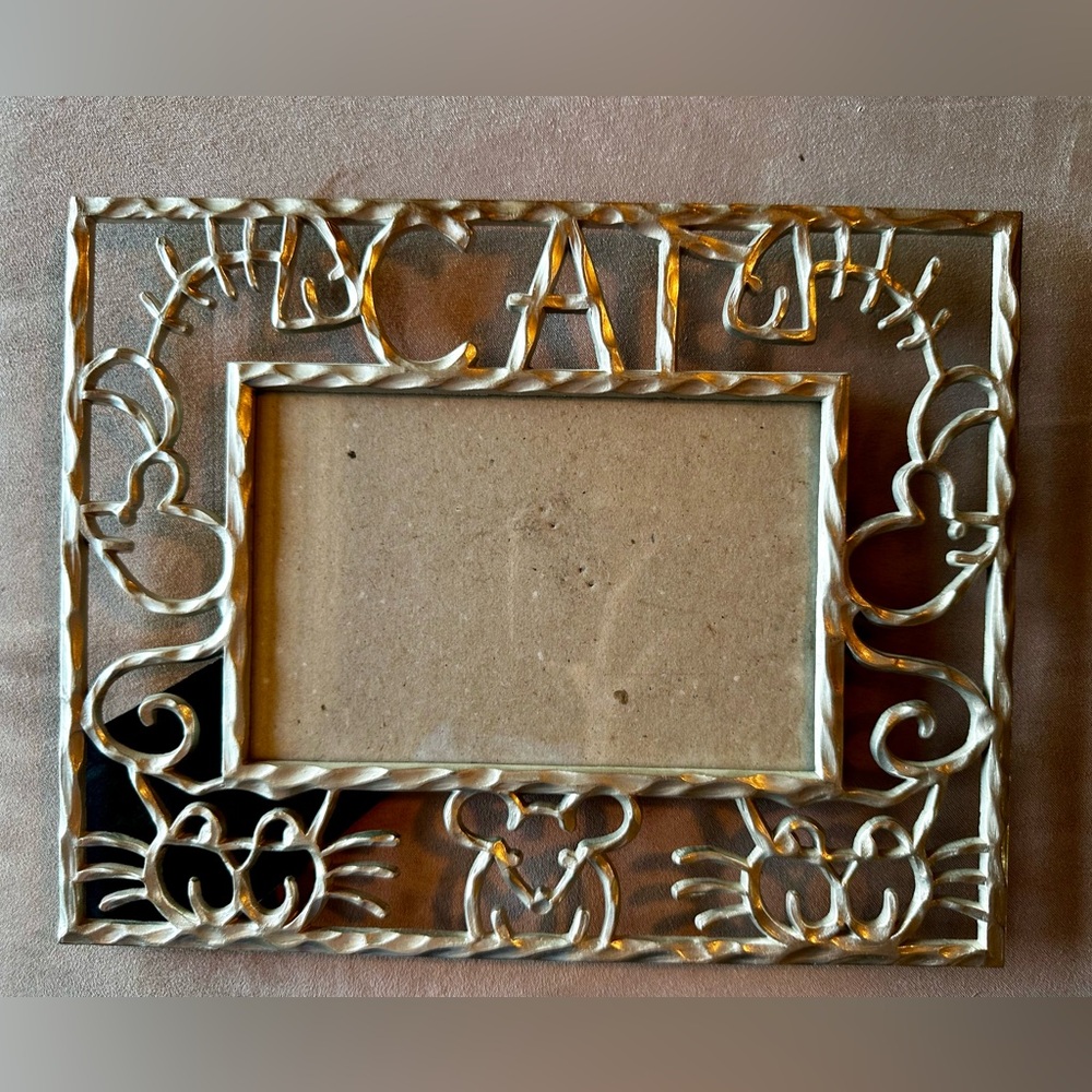CAT picture frame, made of metal. Cutouts of cat, mouse, fish, and more!